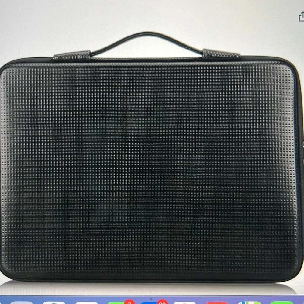 Laptop case. - Picture 10 of 16